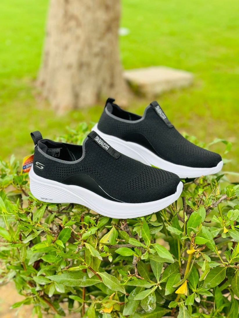 Skechers | Vapor Black White